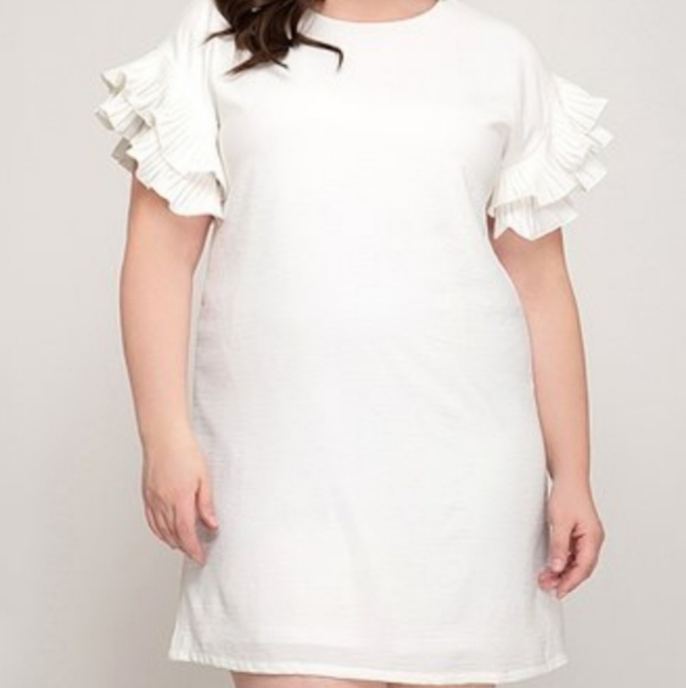 Ruffle sleeve shift dress